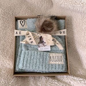 Rae Dunn hat and scarf gift set
